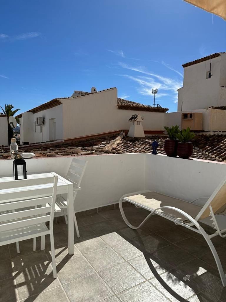 Right By The Pool Area In Capistrano Village! Nerja Eksteriør billede